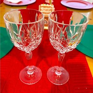 Crystal glasses, perfect condition, sold in sets of 2, 6 available